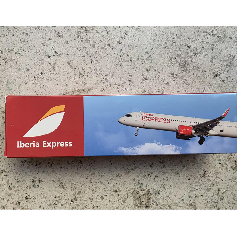 Model Airplane Plastic - Nuovo Scala 1:200 A321NEO Spagna IBERIA