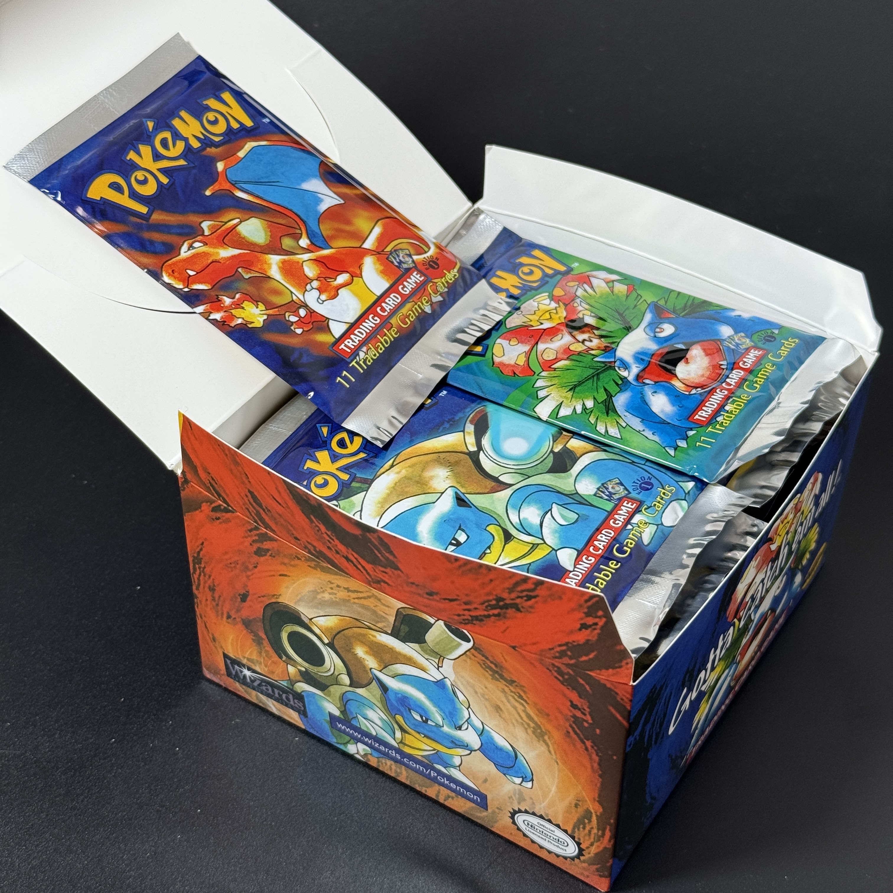 PKM 1999 Base Set 1st Edition  - Graded Card Display recensione e prezzo
