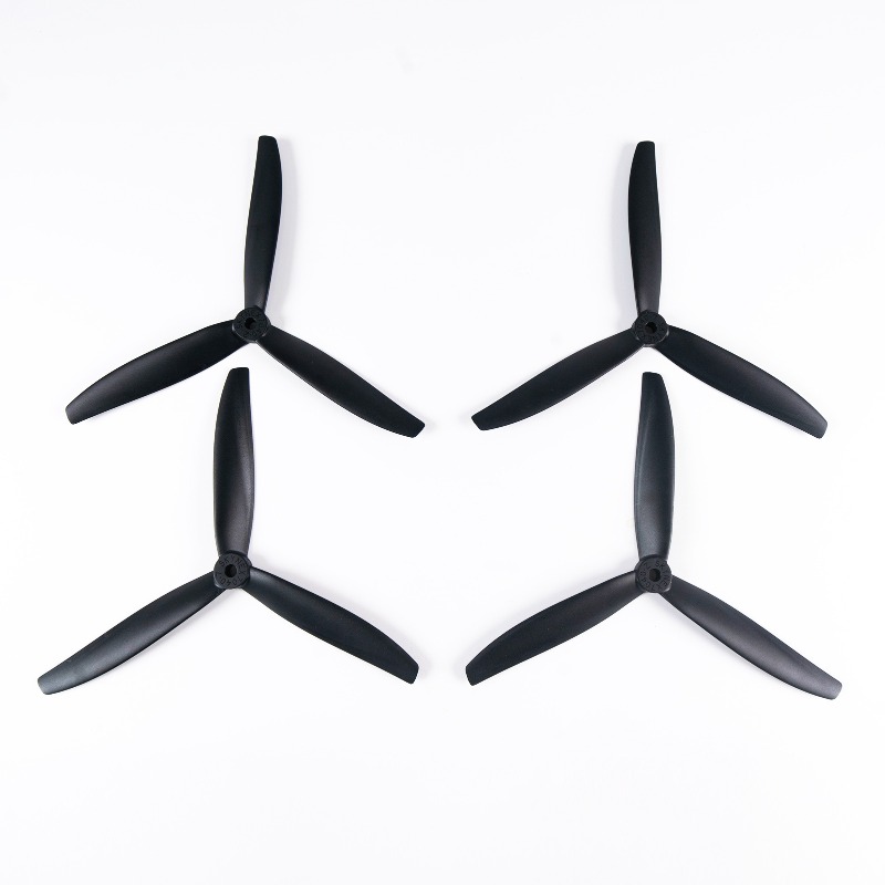 Elica 7X4X3 7040 con pala da 7 - Model Airplane Plastic recensione e prezzo