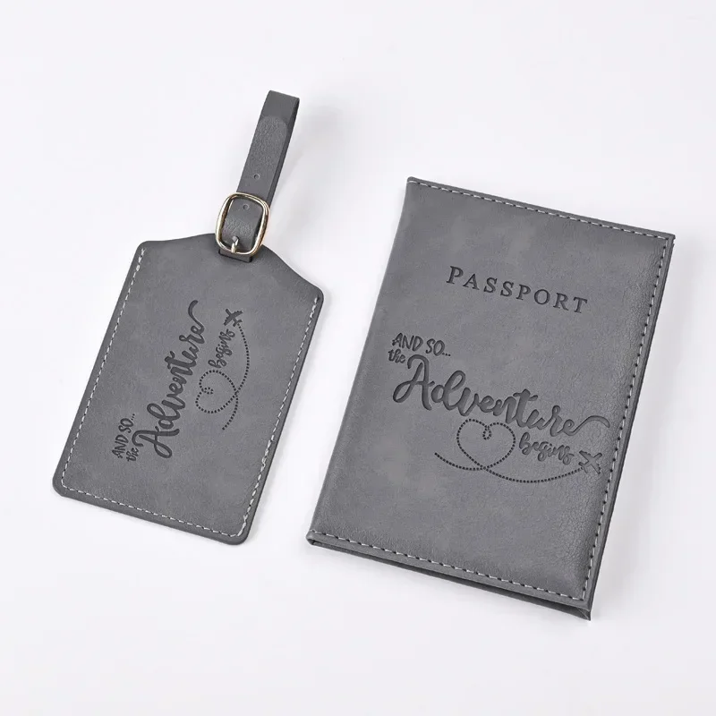 Nuovo porta passaporto in pell - Card Top Loader recensione e prezzo